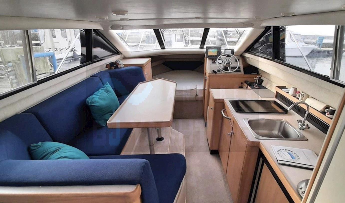 bayliner Ciera 2858 fly