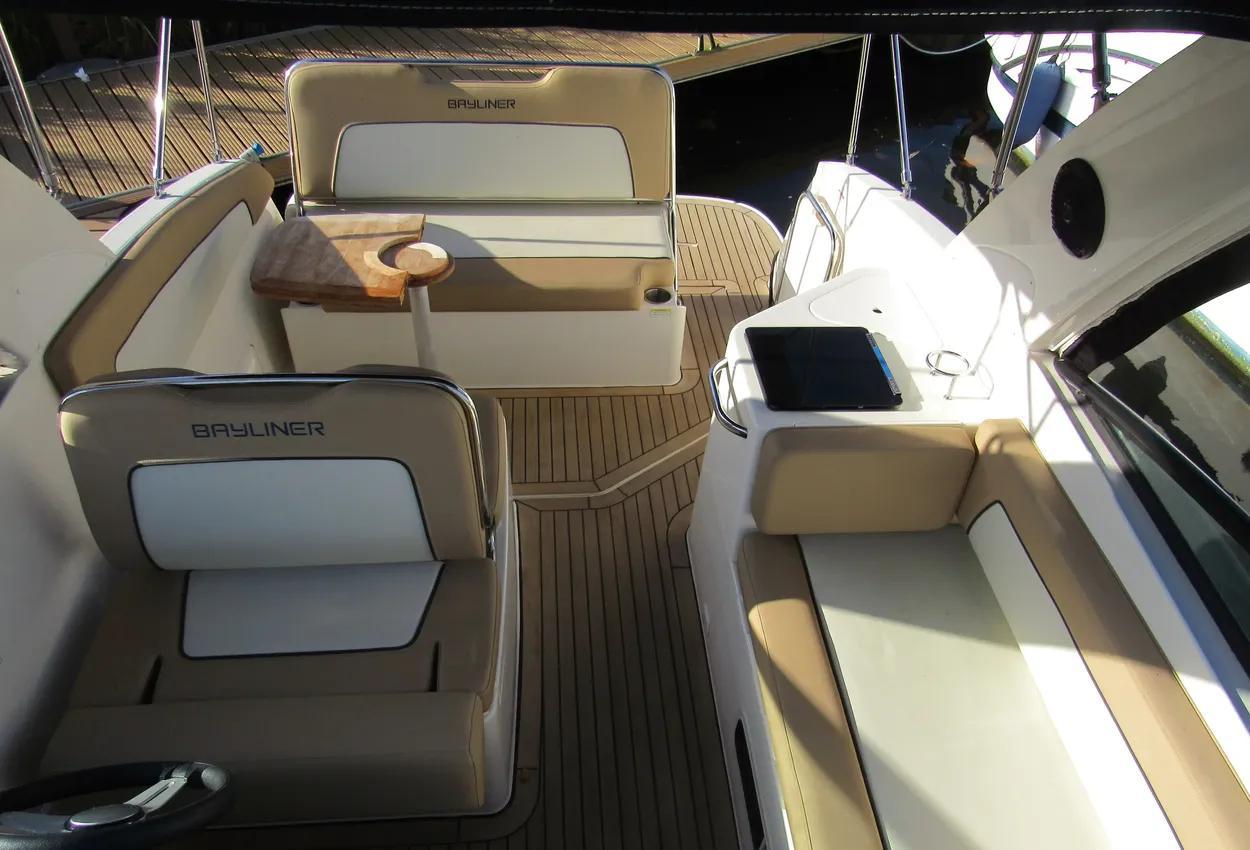 bayliner Ciera 8