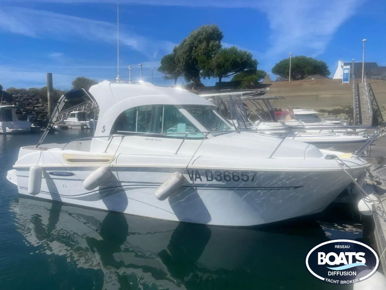 beneteau Antares 6