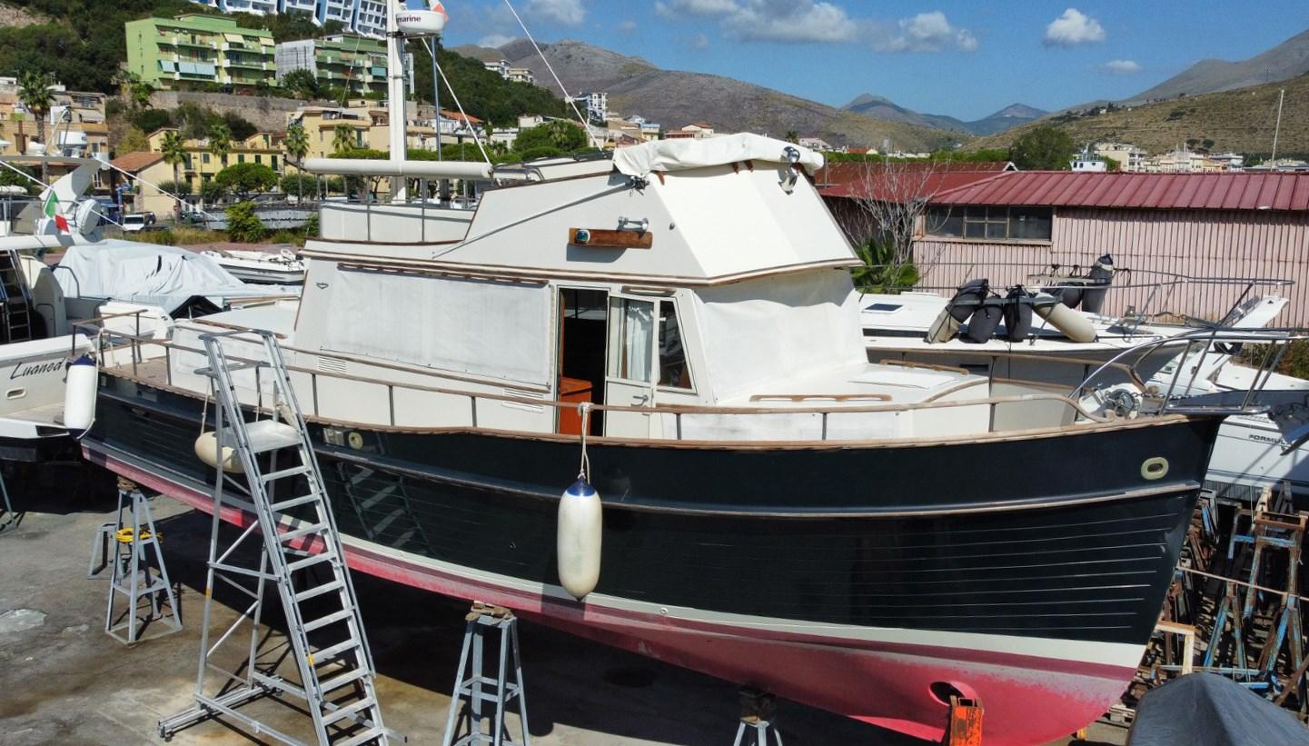 grand banks 42
