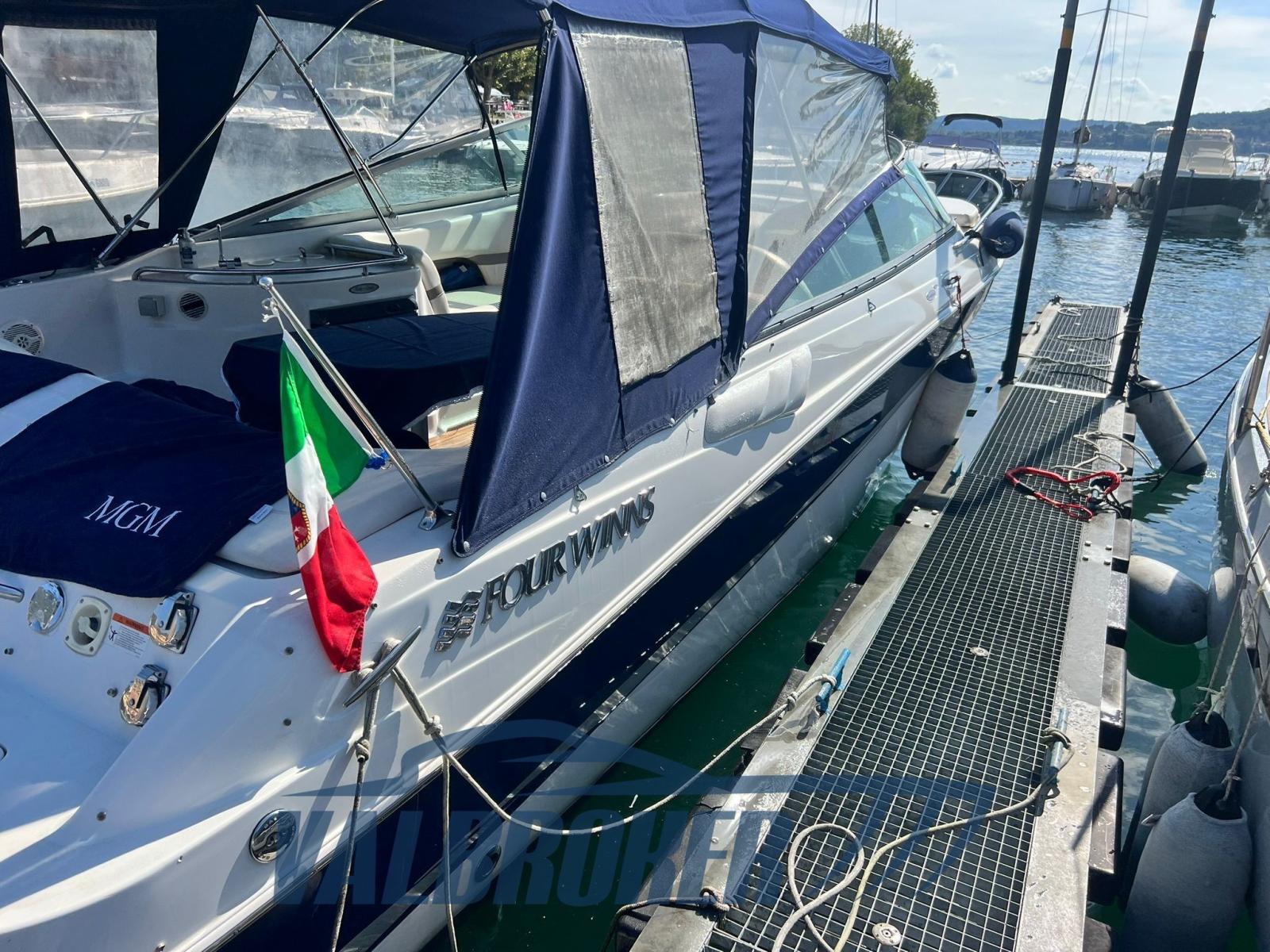 four winns Sundowner 285