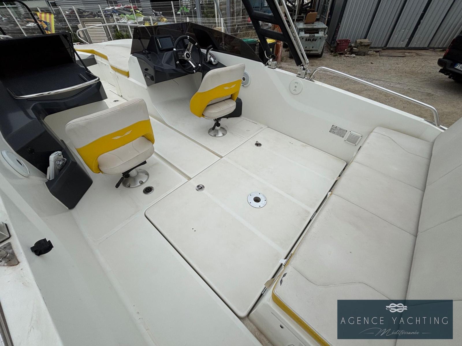 beneteau Flyer 6.6 sportdeck