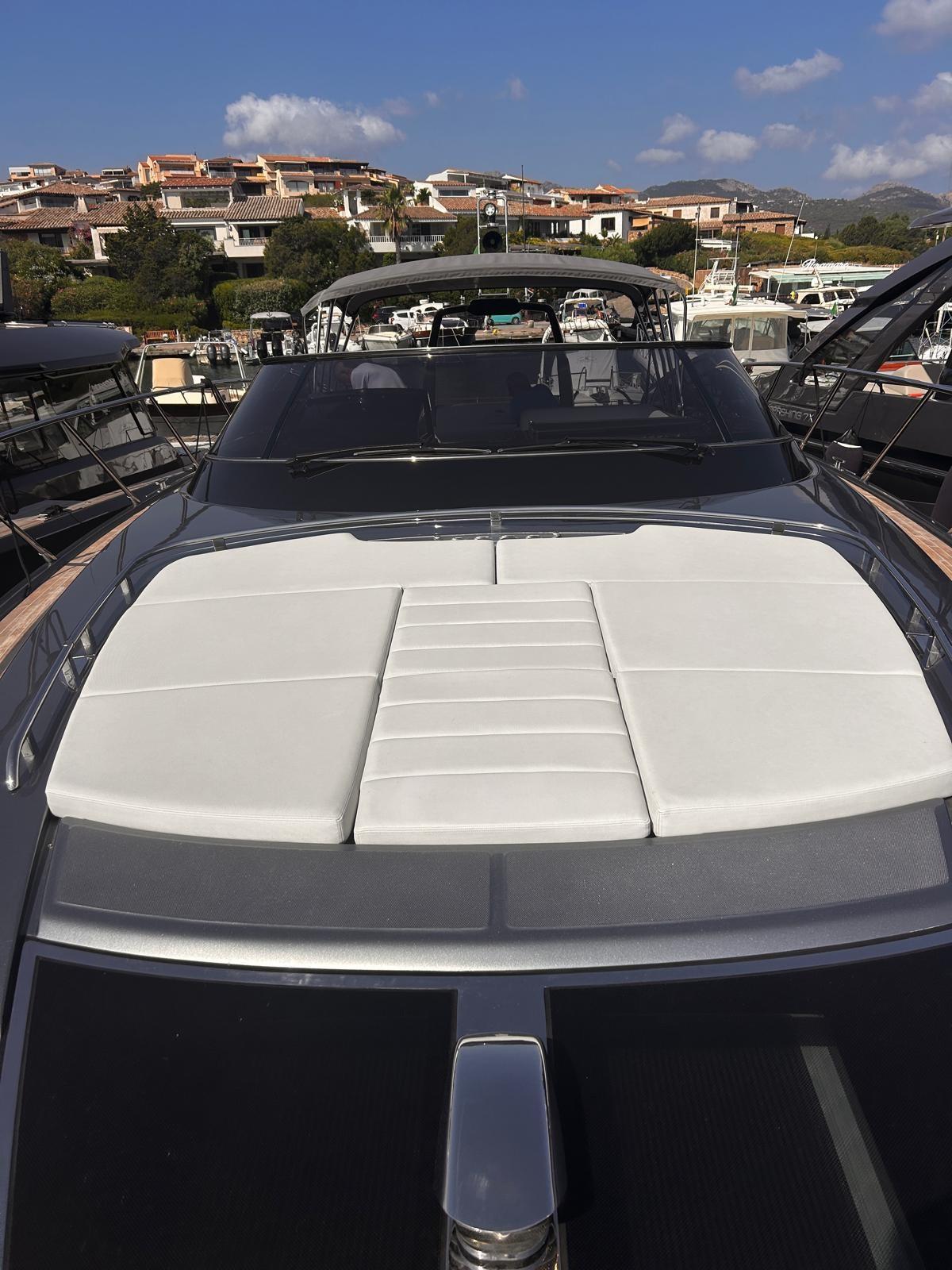 riva 56 rivale