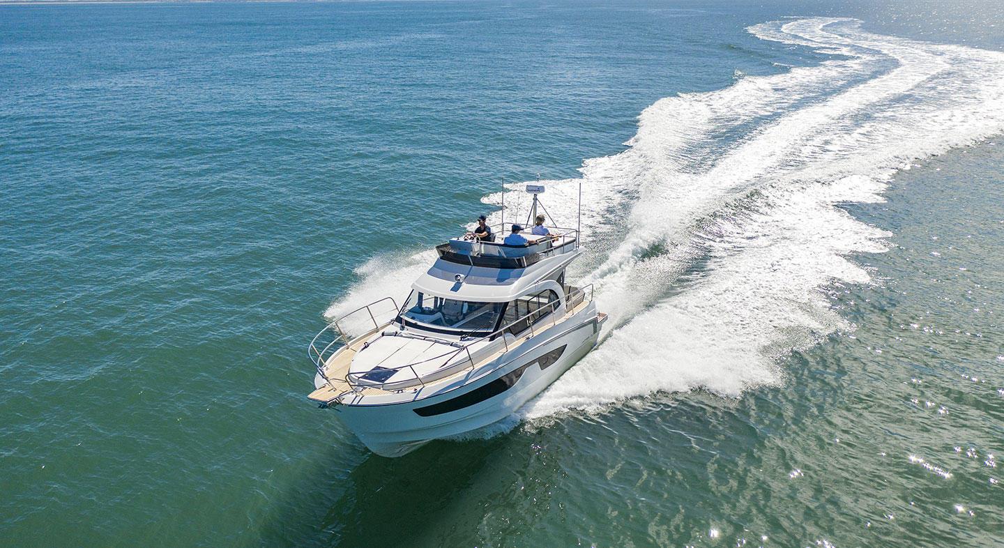 beneteau Antares 11 fly