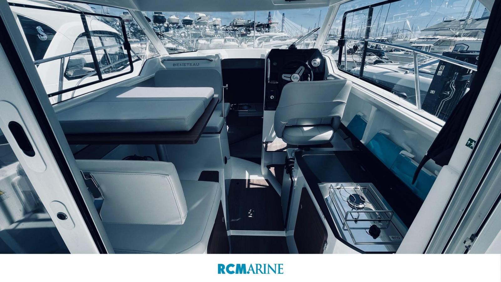 beneteau Antares 8 ob v2 fish
