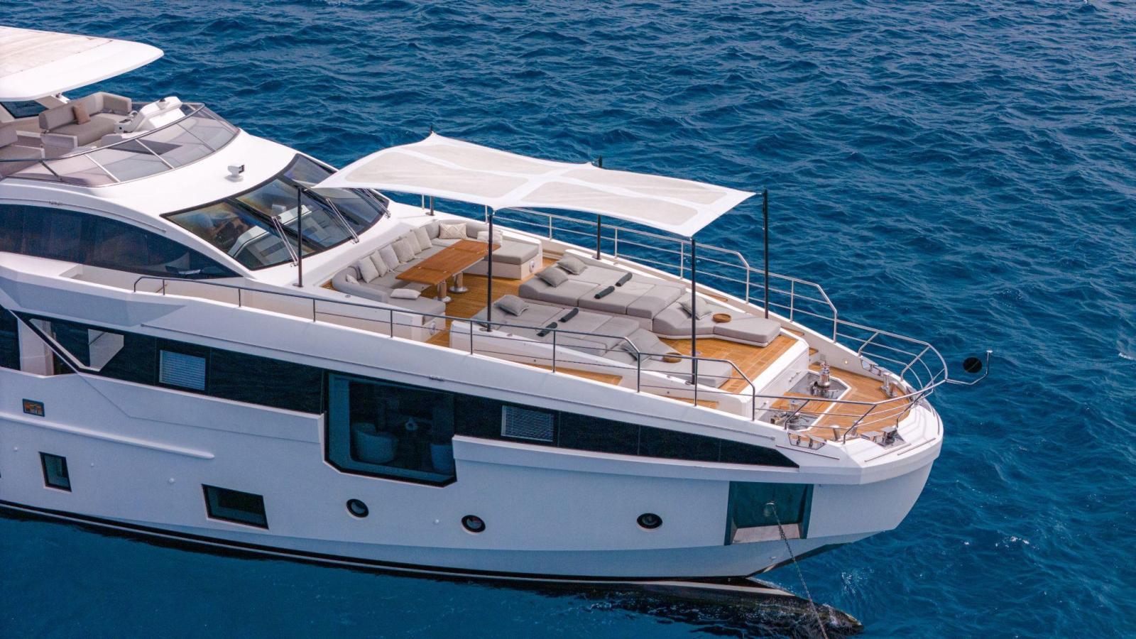 azimut Grande 32 metri