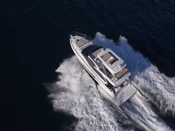 astondoa 52 fly