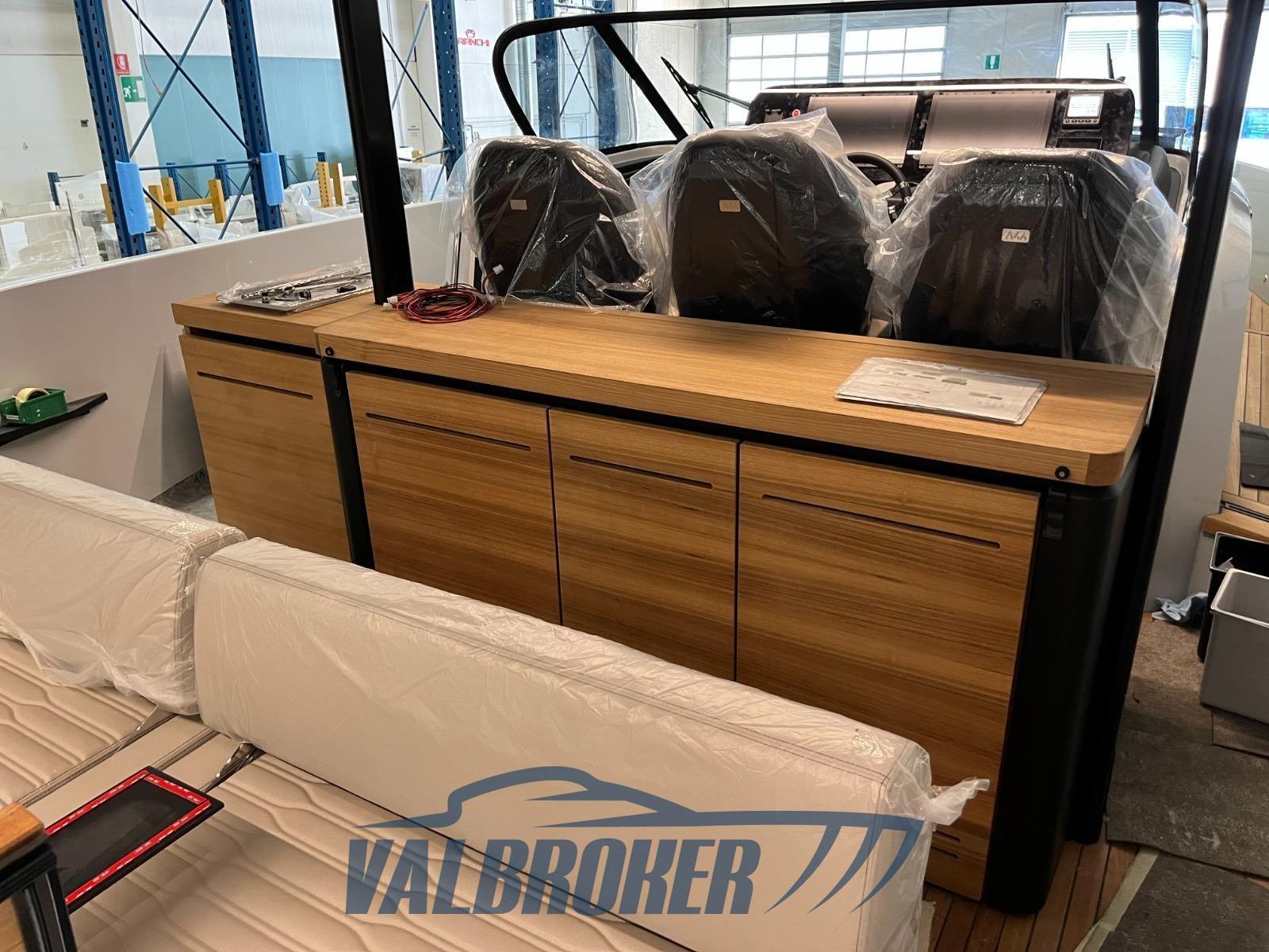 cranchi A46 luxury tender