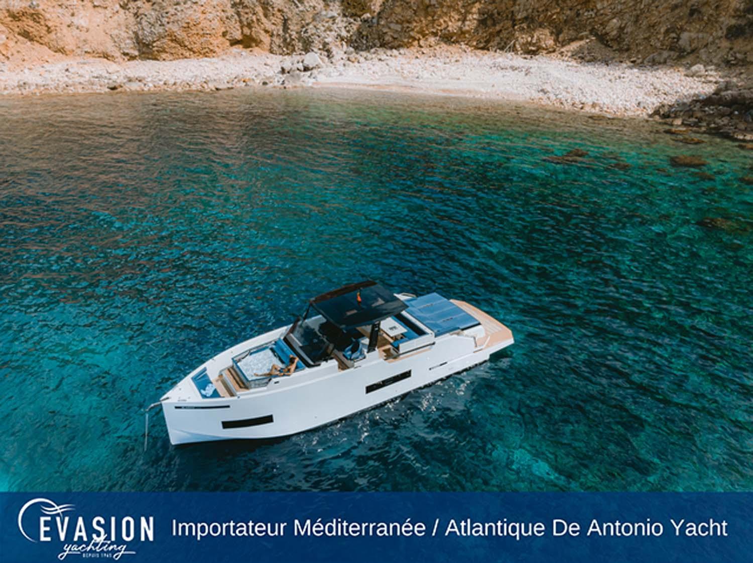 de antonio yachts D50 open