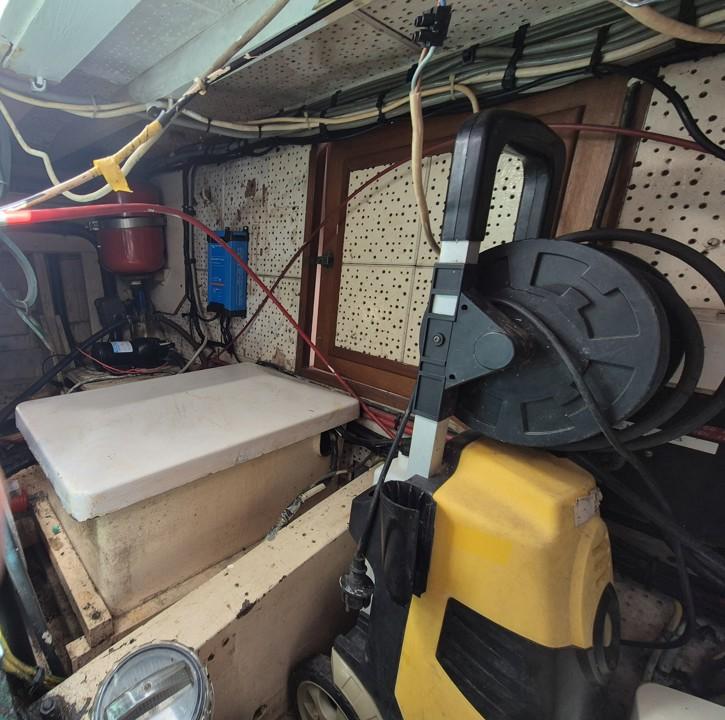 grand banks 36
