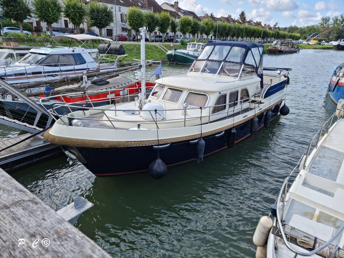 aquanaut 11.5 ak