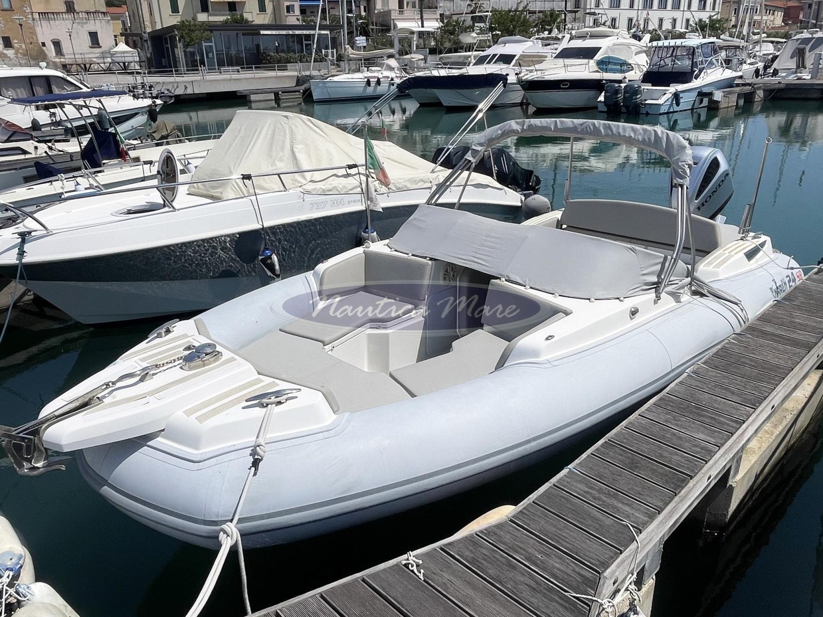 marlin boat 24 sr (fb)