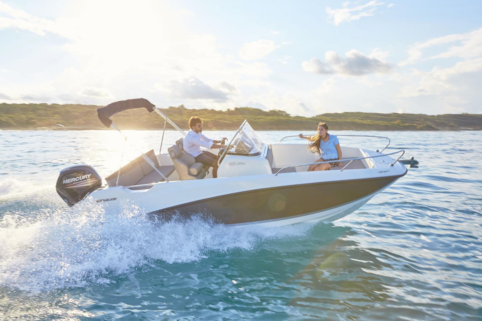 quicksilver Activ 605 open