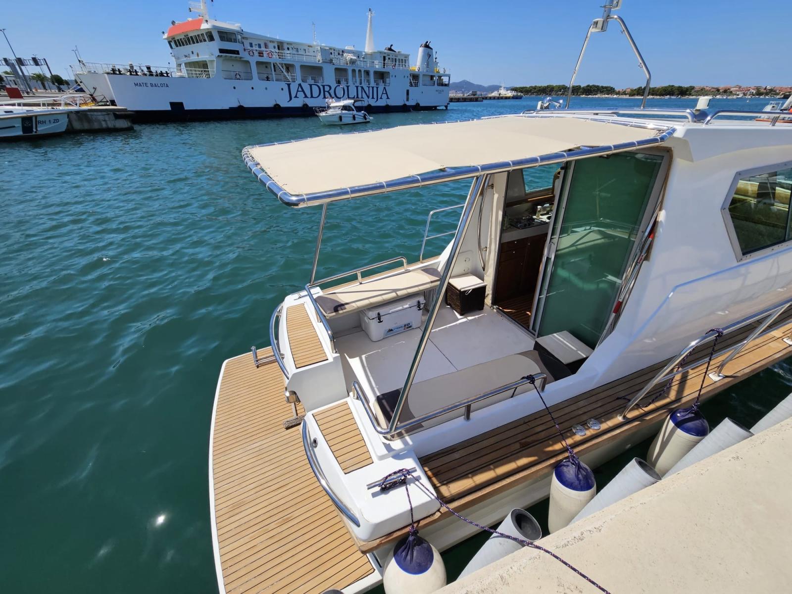 Coronet Coronet 32