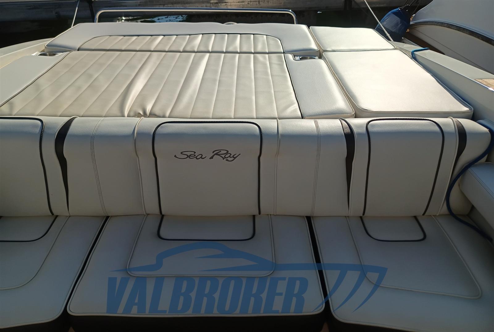 sea ray 240 sun sport