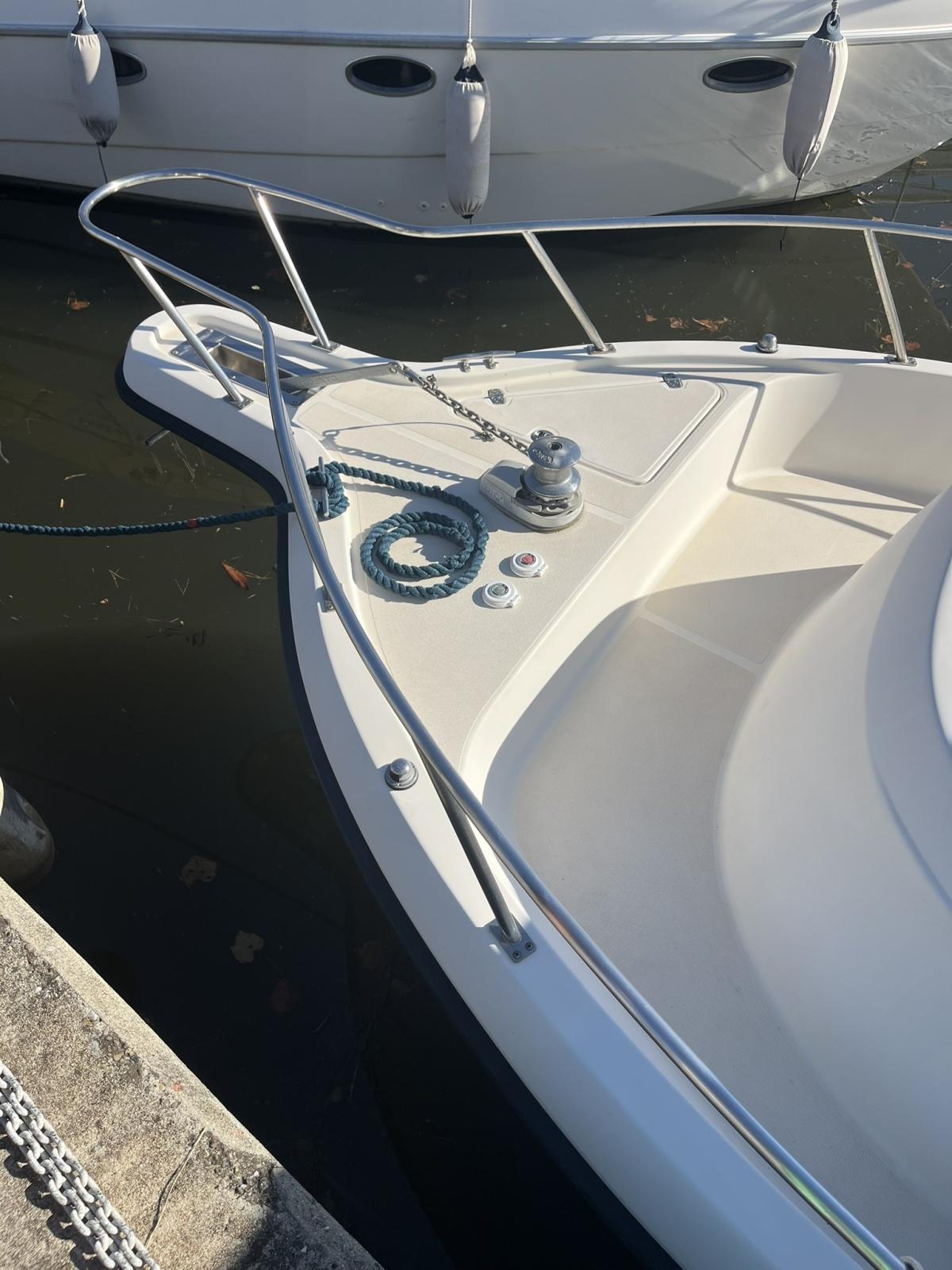 pursuit 2870 walkaround