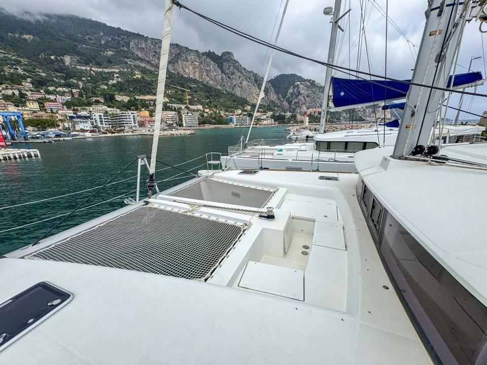 lagoon 450