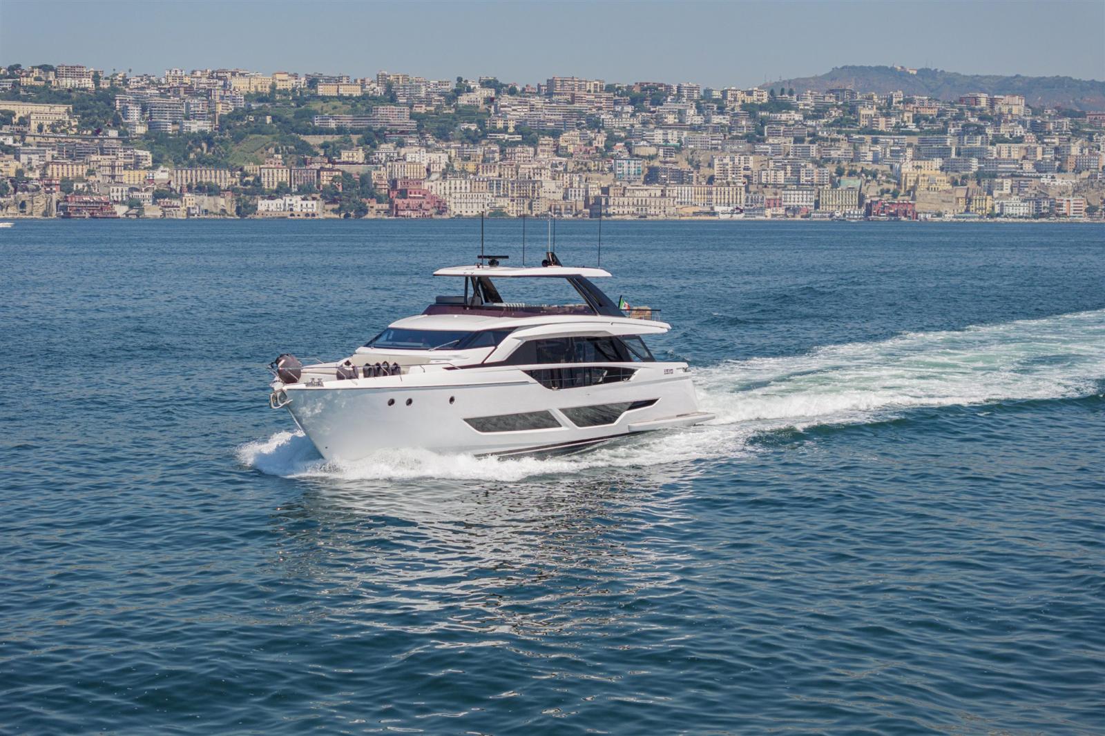 ferretti yachts 860