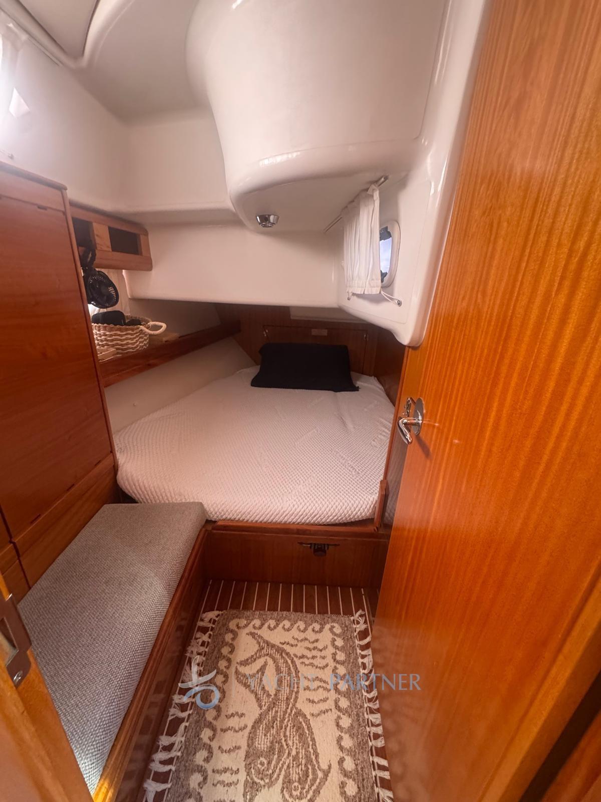 bavaria yachts Bavaria 42 cruiser