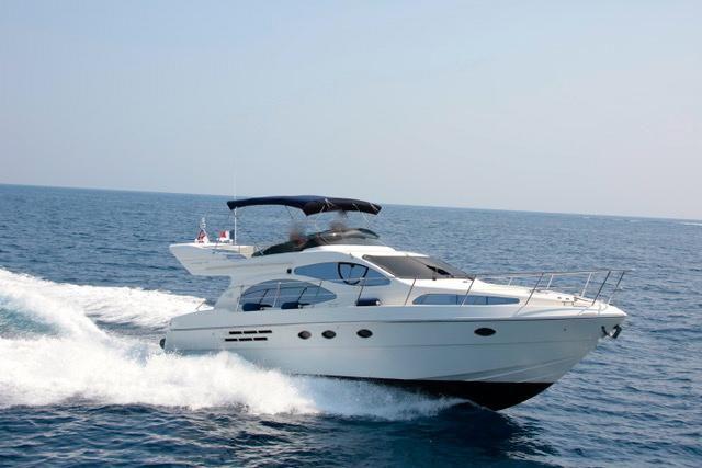 azimut 46