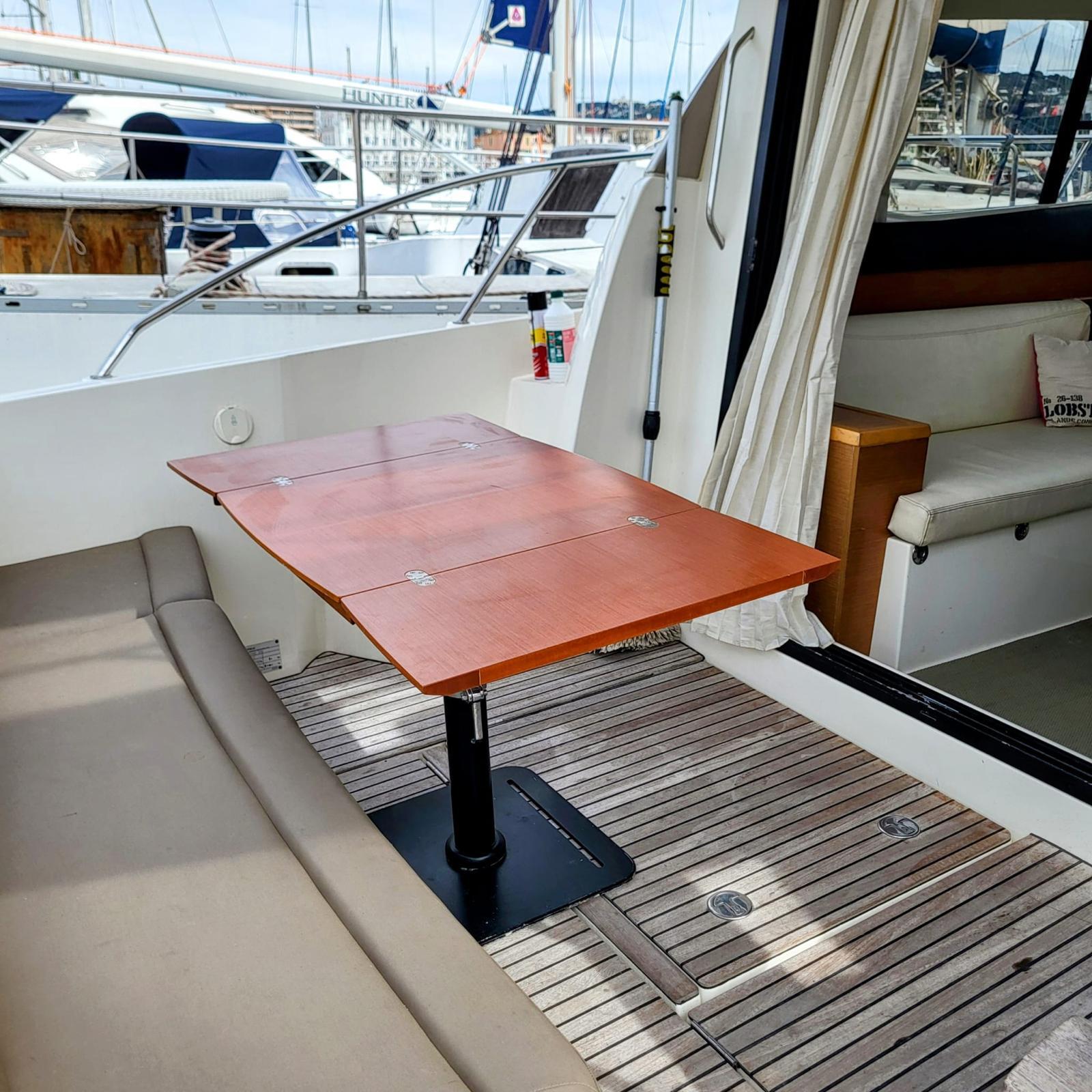 jeanneau Prestige 350 fly