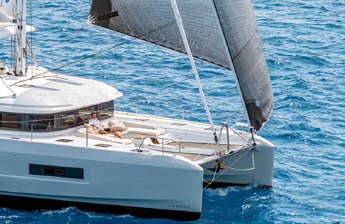 lagoon 55