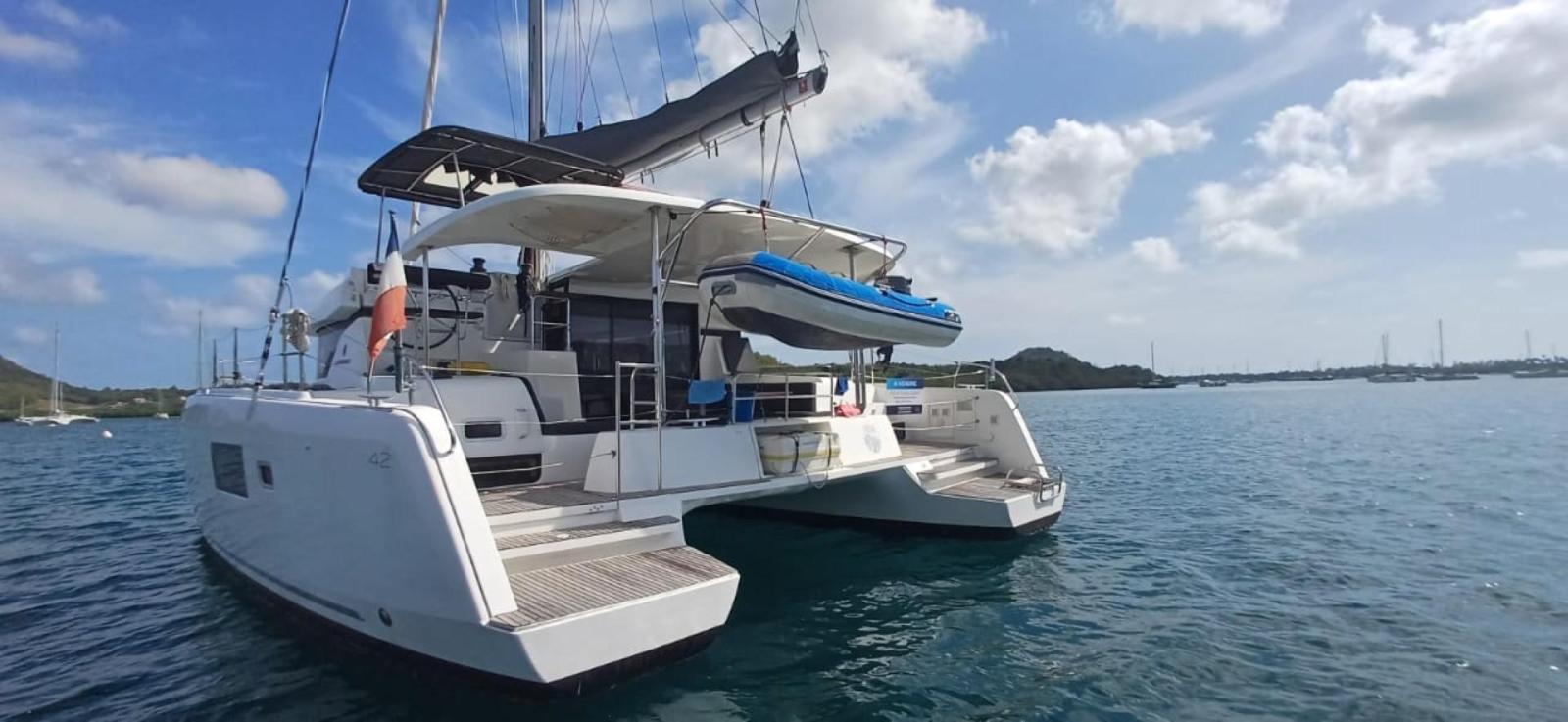 lagoon 42