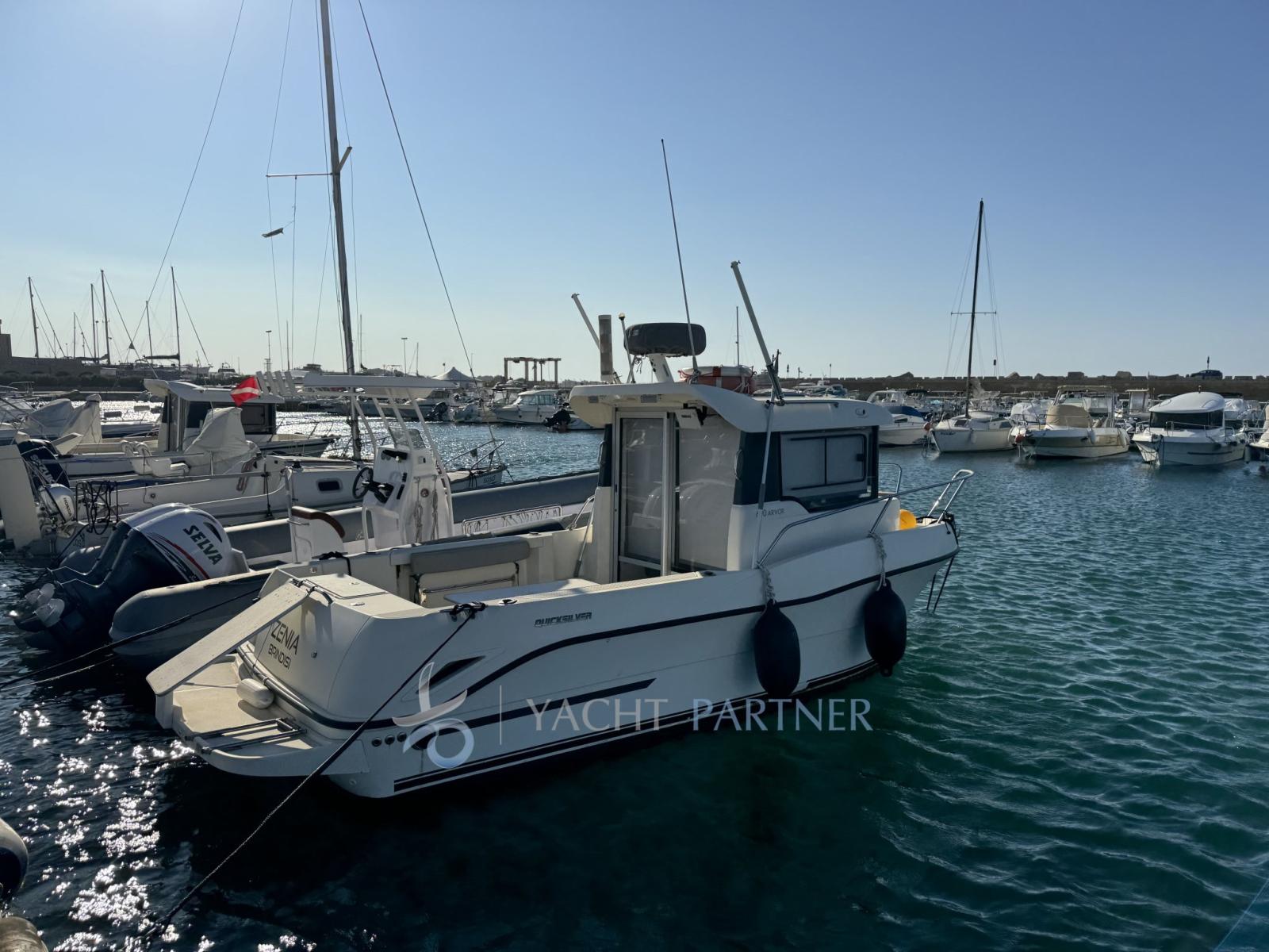 quicksilver 690 arvor