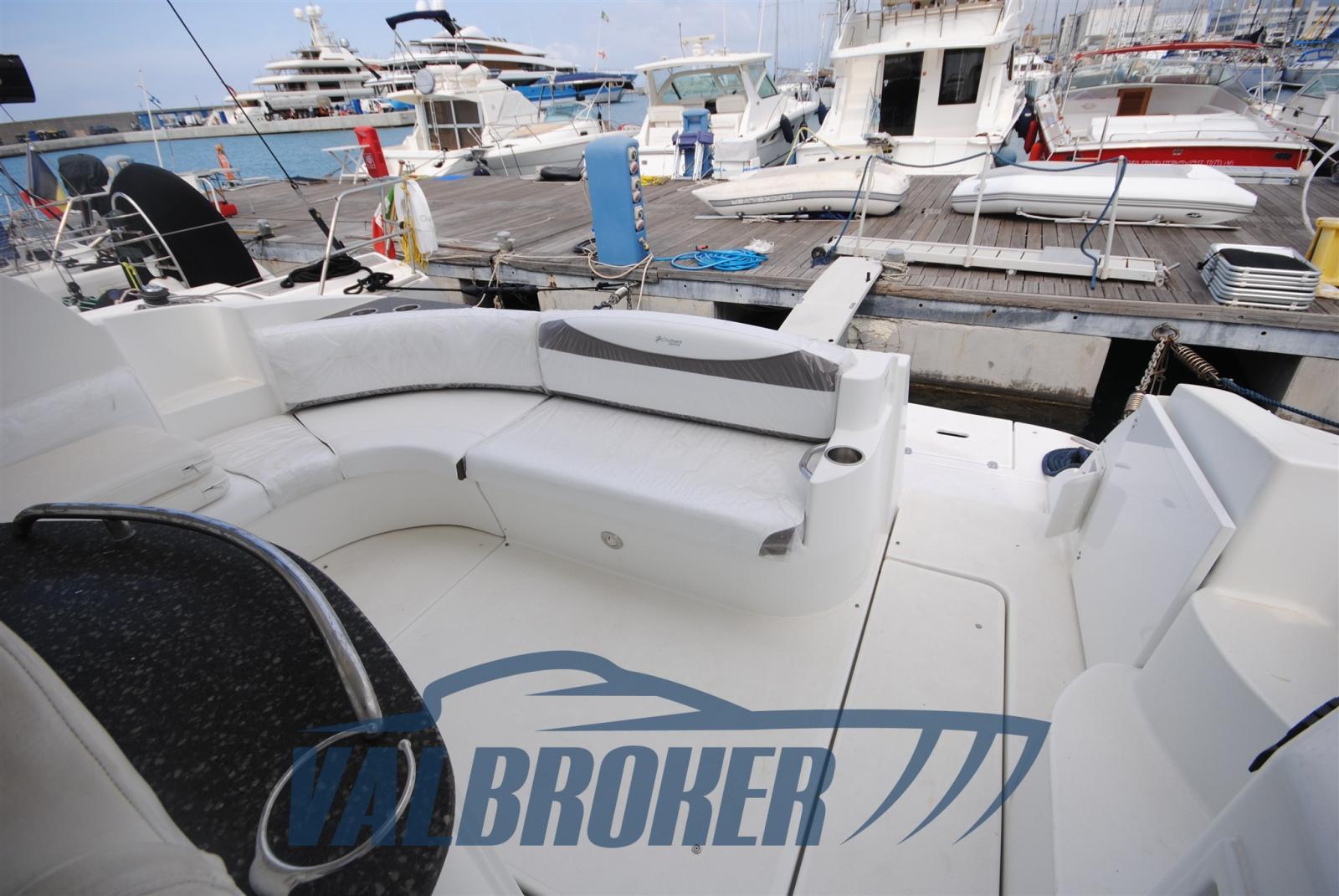 cruisers yachts 390 sc
