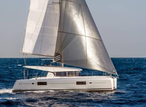 Lagoon 42 millenium