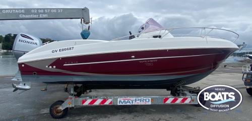 Inconnu beneteau flyer 750 rubis