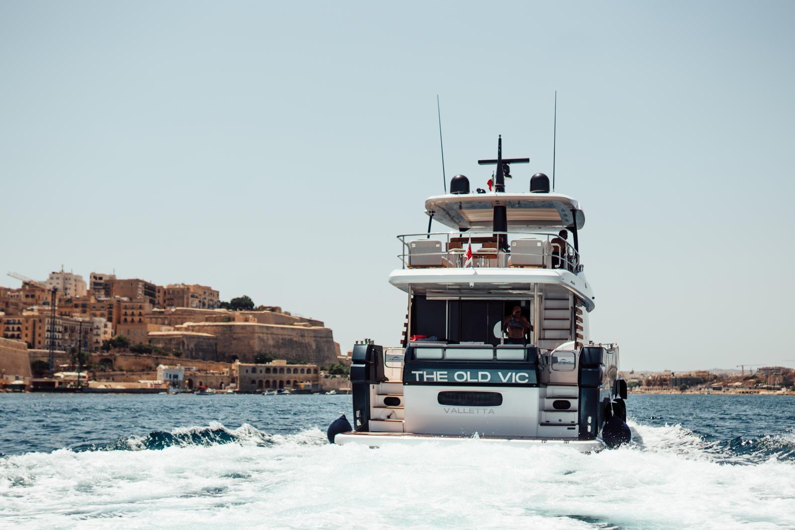 azimut Magellano 66
