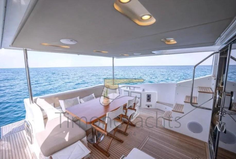 azimut 66 flybridge