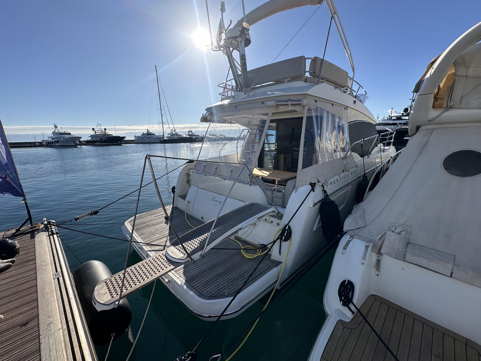 prestige 420 fly
