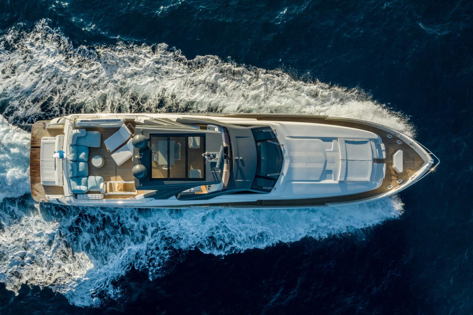 ferretti yachts 960