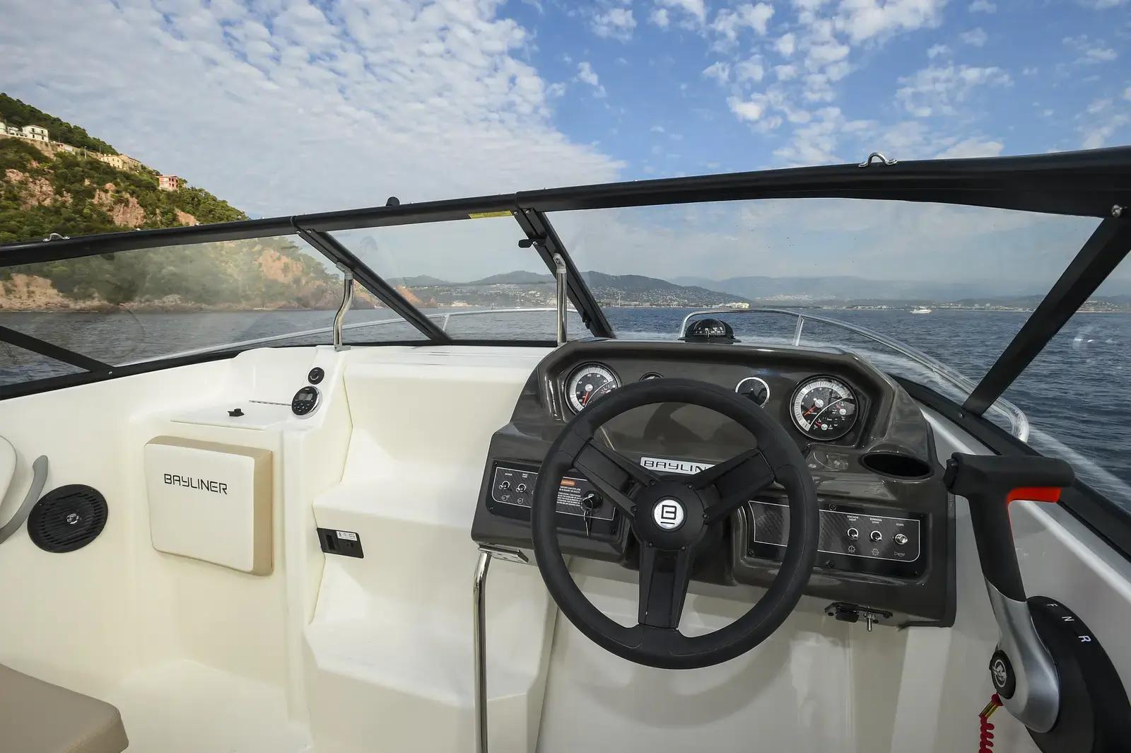 bayliner Vr5