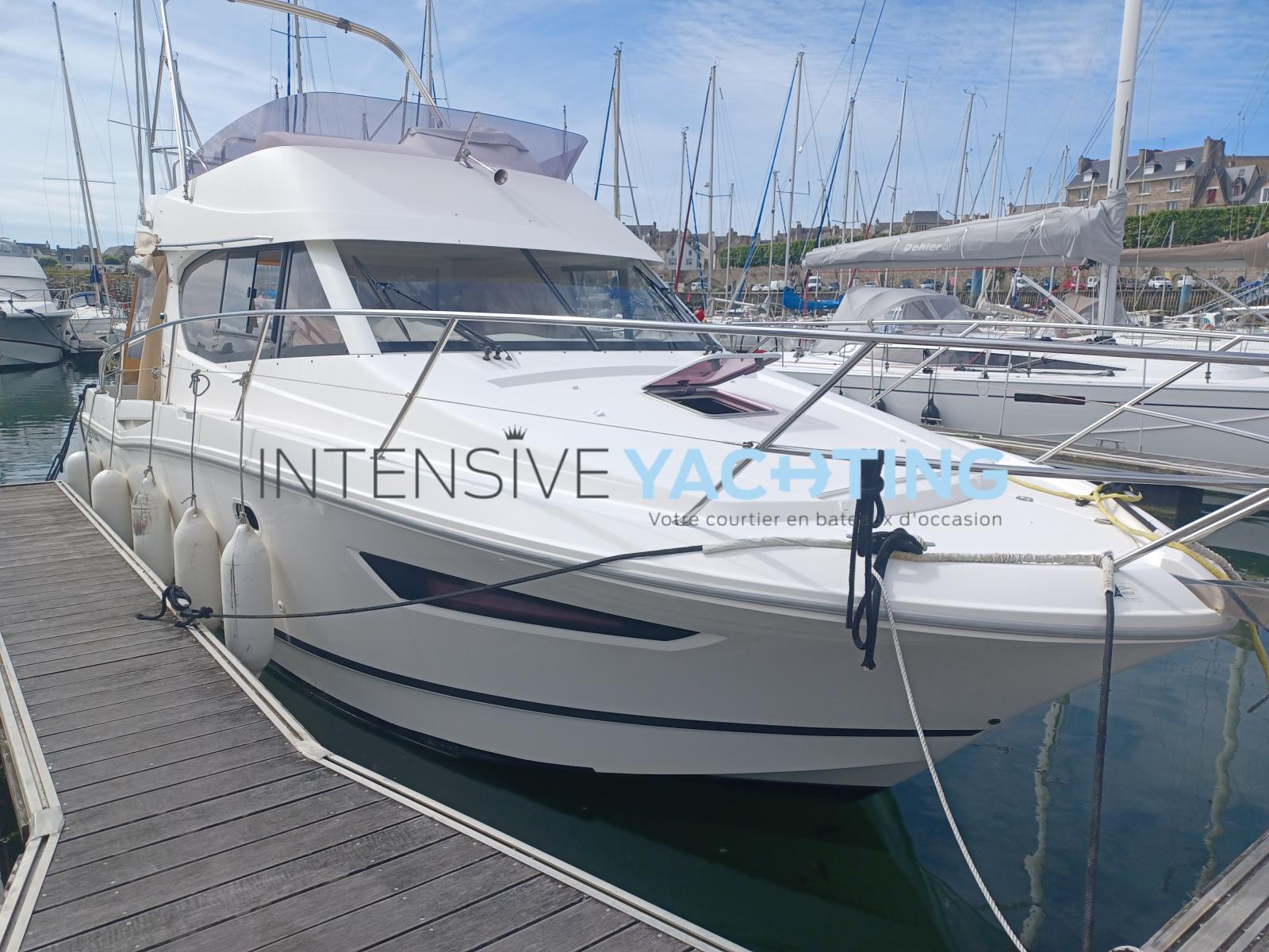 jeanneau MERRY FISHER 10