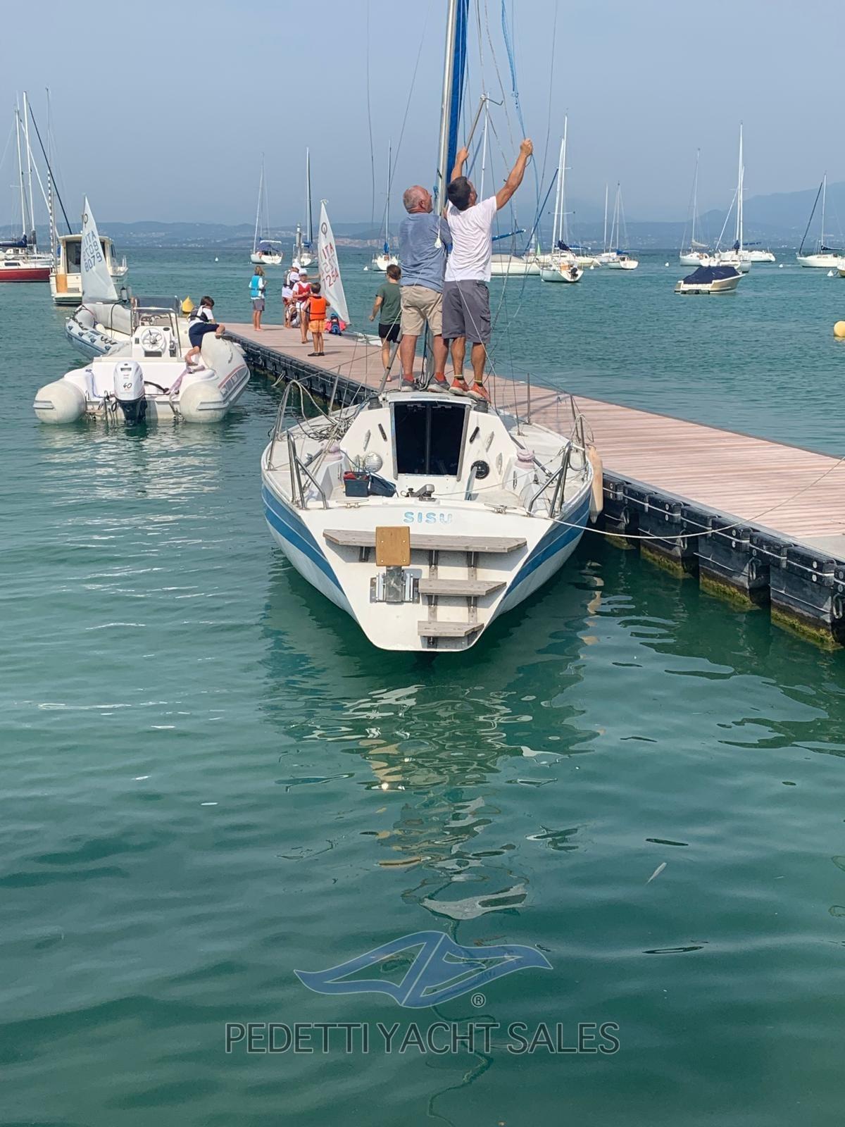 nautivela Menestrello