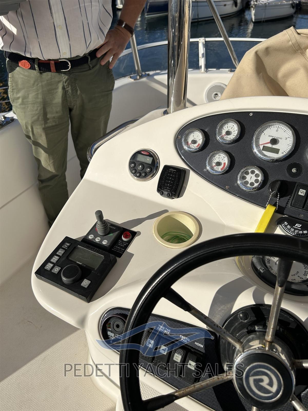 riviera marine 37 flybridge