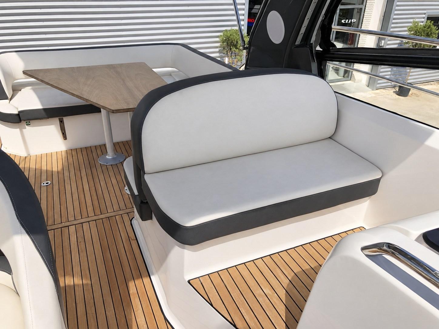 bavaria yachts S30