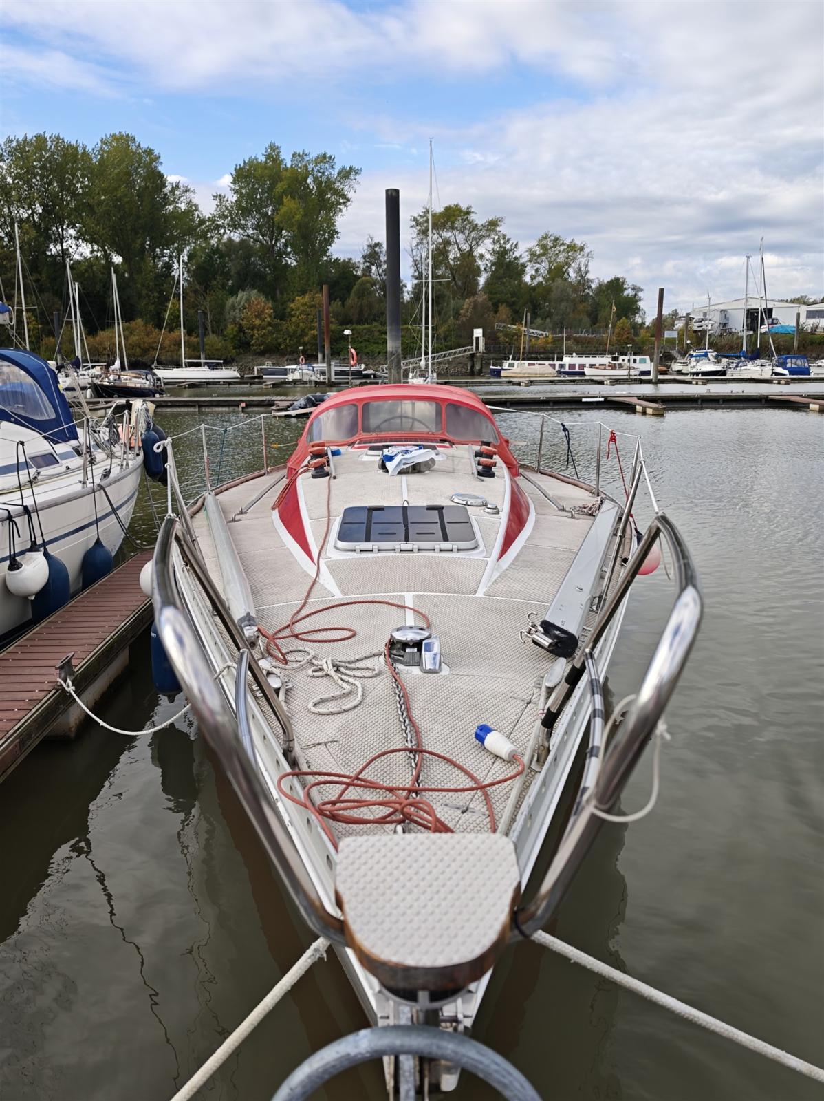 Contessa 35