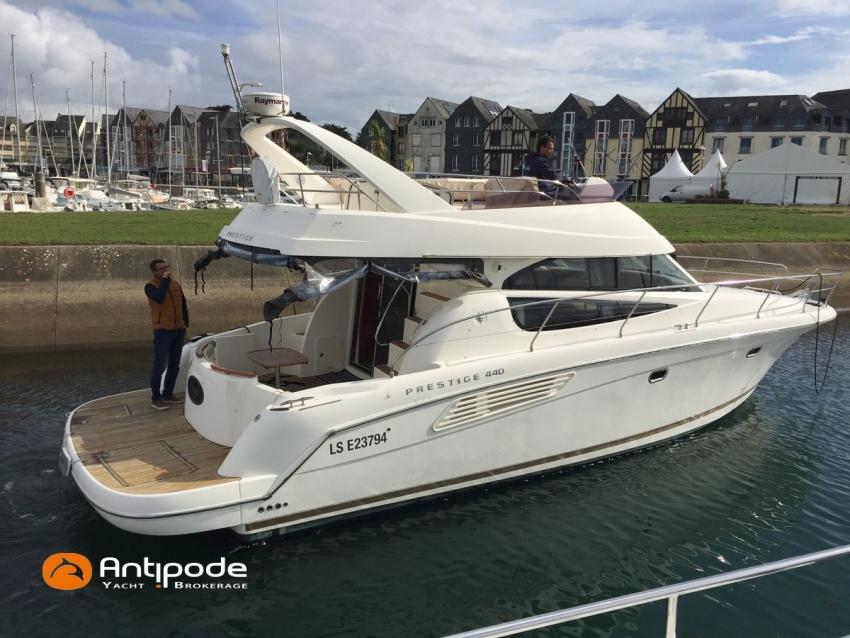 jeanneau Prestige 440 fly