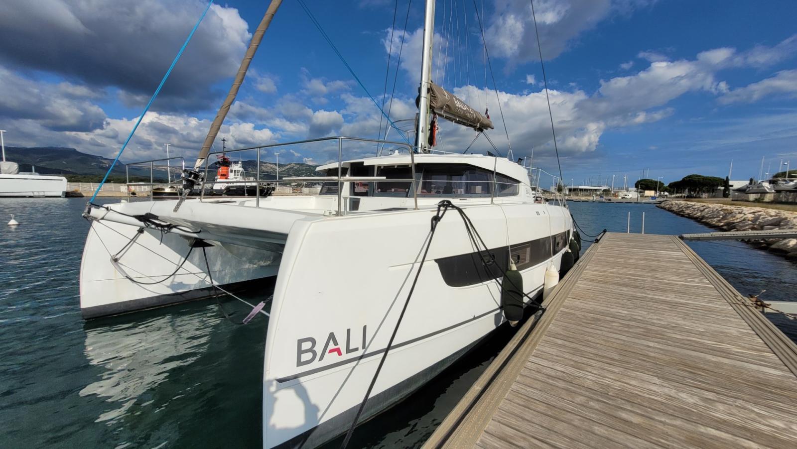 catana Bali 4.2