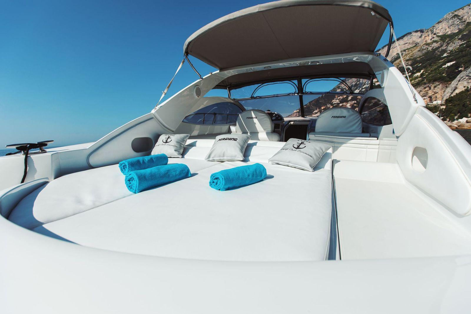 pershing 37
