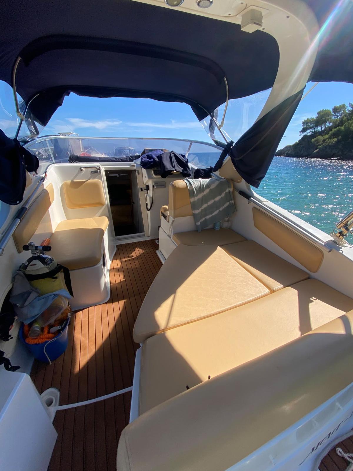 saver 690 cabin