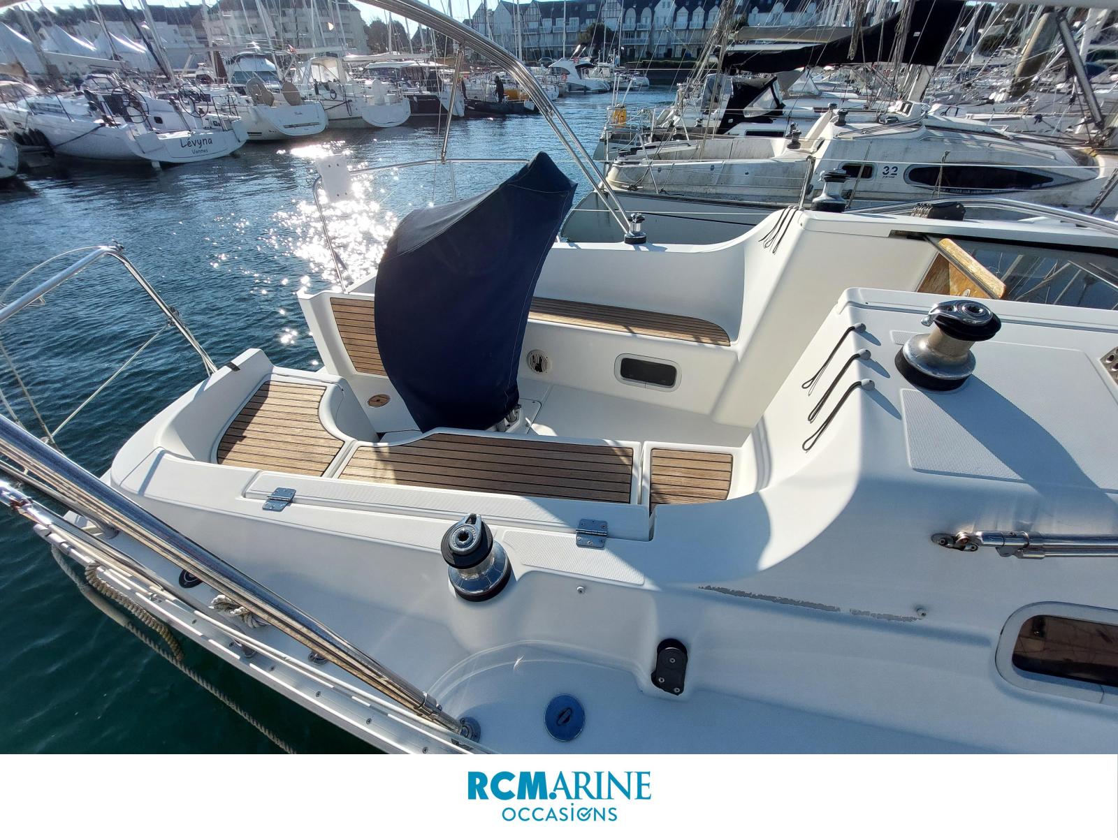 beneteau Oceanis 323 dl