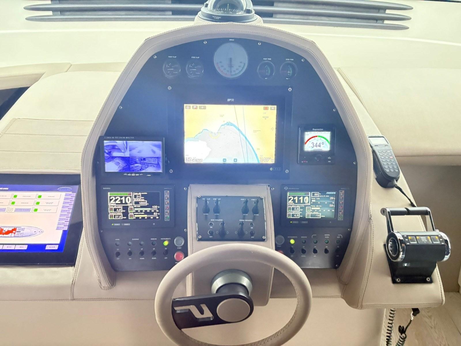 pershing 62
