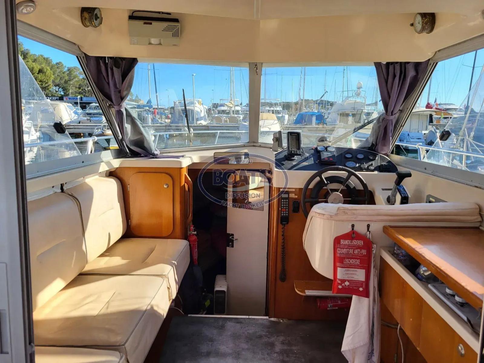 beneteau Antares 8.05