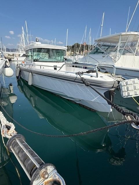 axopar 28 cross cabin