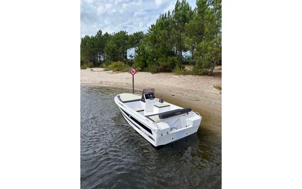 b2 marine Cap ferret 135 fishing